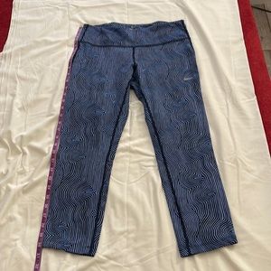 Nike Crop Leggings